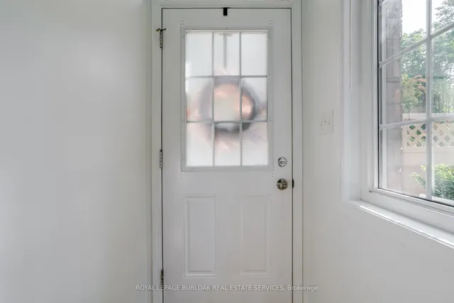 Additional image 8 of 1941 Ottawa St Unit 9A