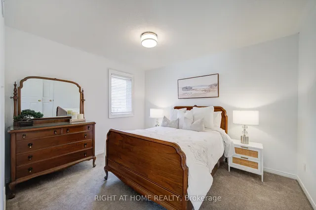 Additional image 23 of 19 Purdy Cres