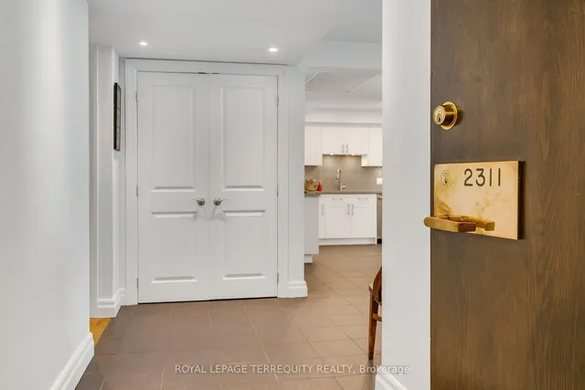 Additional image 3 of 55 Harbour Sq Unit 2311