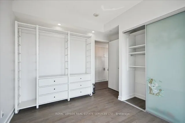 Additional image 12 of 501 St Clair Ave Unit 905