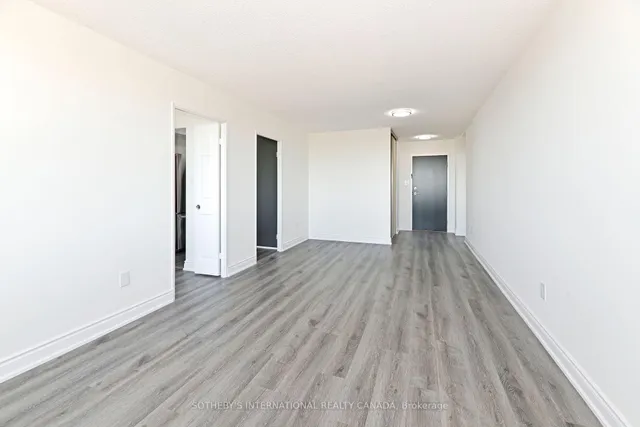 Additional image 7 of 3000 Bathurst St Unit 1205