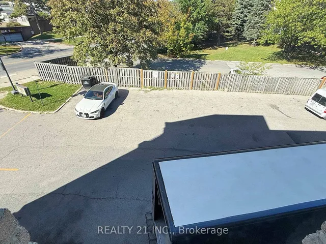 Additional image 32 of 40 Rexdale Blvd Unit 2