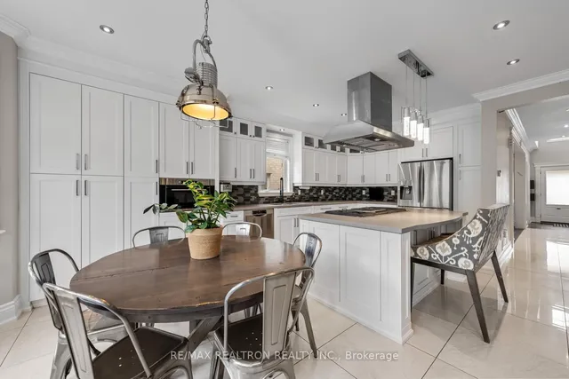 Additional image 10 of 215 Reiner Rd