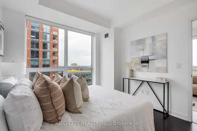 Additional image 11 of 31 Tippett Rd Unit 1021