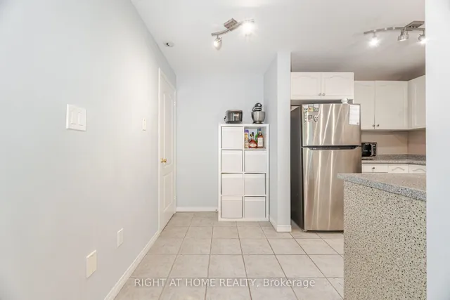 Additional image 18 of 108 Finch Ave W Ave Unit B18