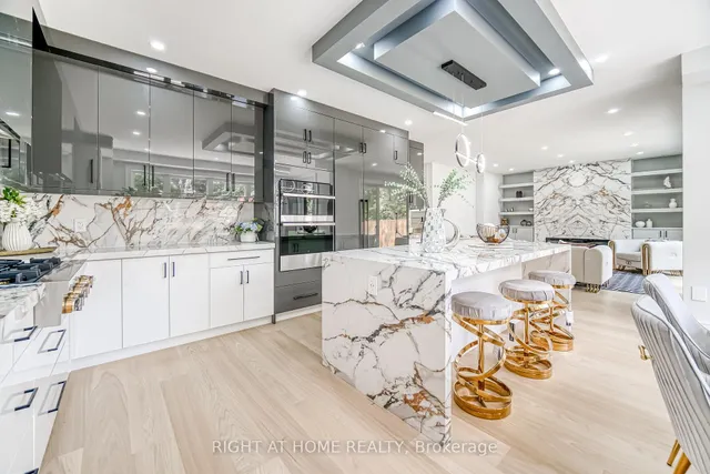 Additional image 12 of 203 Scarboro Cres