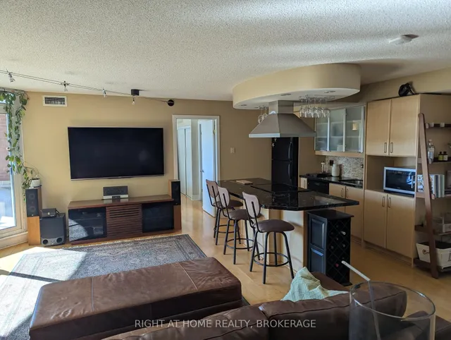 Additional image 8 of 550 Queens Quay W Quay Unit 608