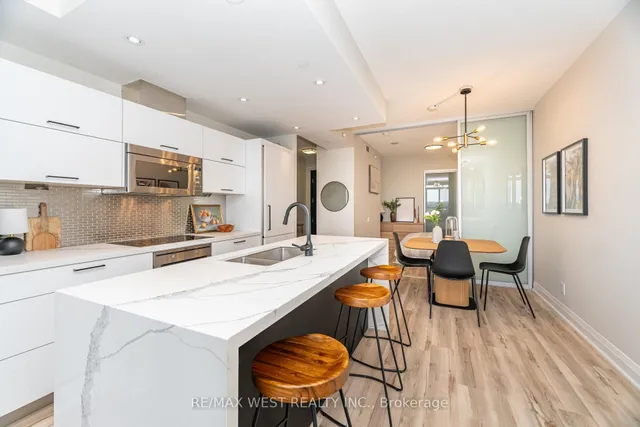 Additional image 9 of 88 Park Lawn Rd Unit 1612