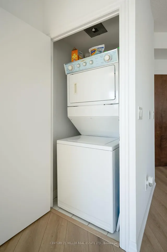 Additional image 10 of 16 Yonge St Unit 310