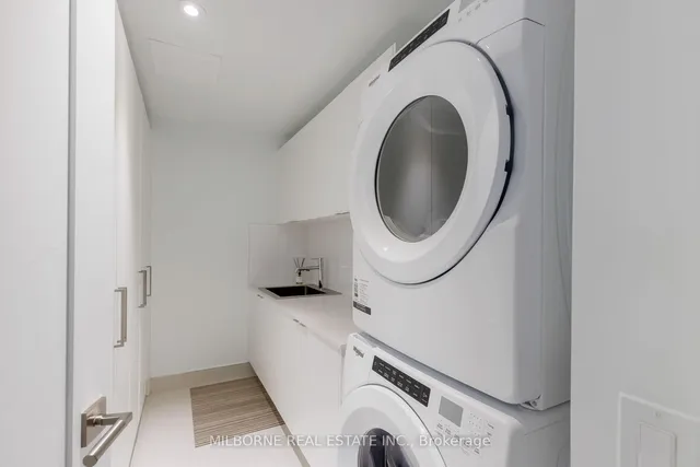 Additional image 5 of 455 Wellington St Unit 907