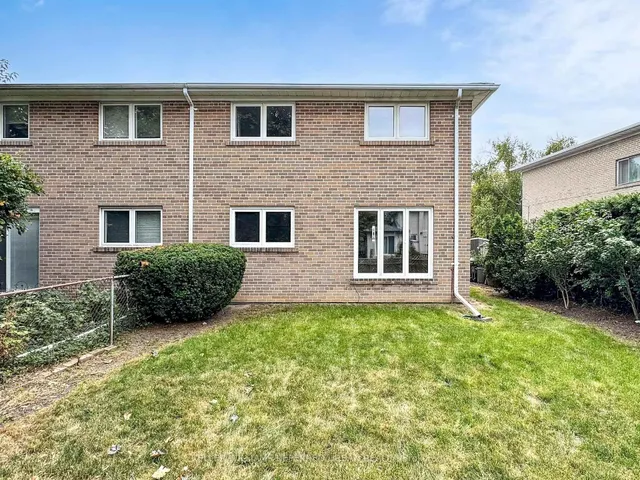 Additional image 38 of 70 Crossbow Cres