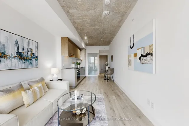 Additional image 11 of 161 Roehampton Ave Unit 508