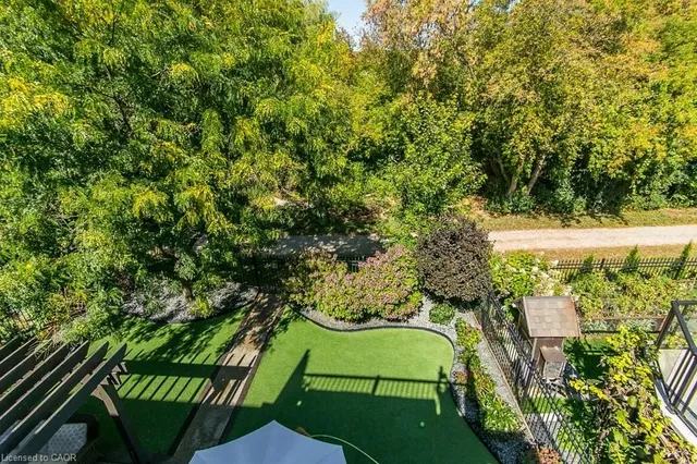 Additional image 25 of 19 Tremaine Dr