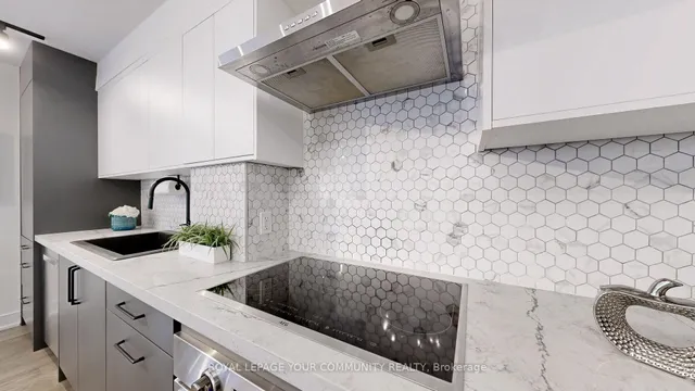 Additional image 12 of 22 Southport St Unit 233