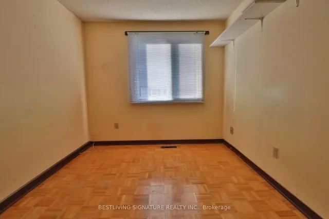 Additional image 8 of 77 Crab Appleway