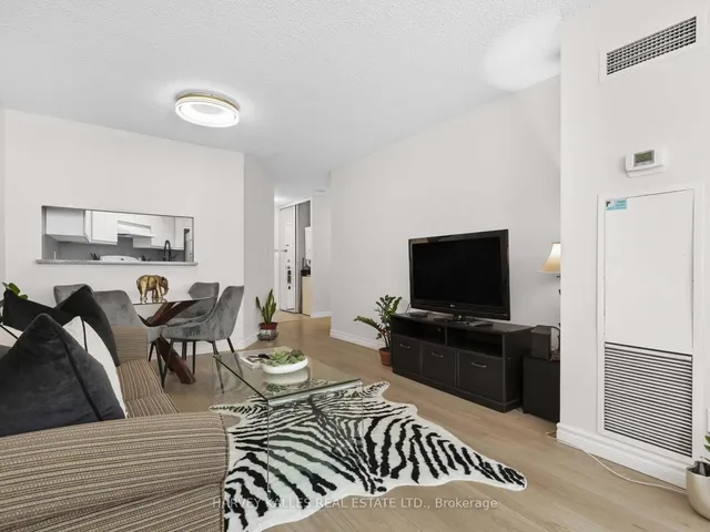 Additional image 6 of 2550 Lawrence Ave Unit 211