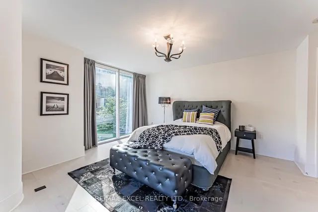 Additional image 24 of 29 Queens Quay Unit Th127