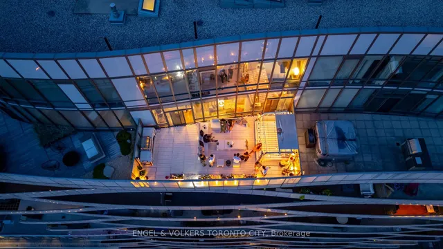 Additional image 44 of 1 Market St Unit PH3301