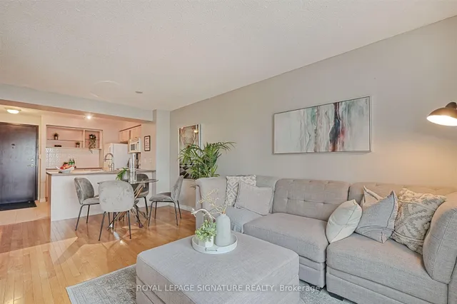 Additional image 6 of 410 Queens Quay Unit 505