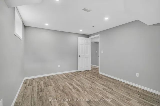 Additional image 38 of 135 Watermill St