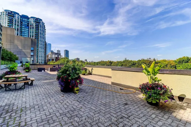 Additional image 38 of 360 Bloor St Unit 207