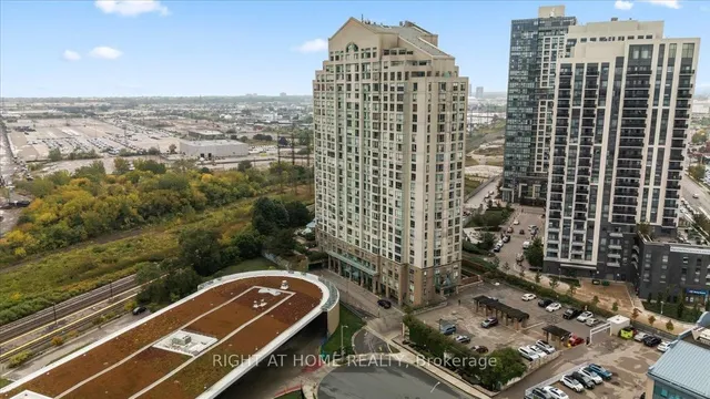 Additional image 43 of 101 Subway Cres Unit 1011