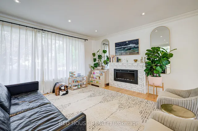 Additional image 8 of 211 Torresdale Ave