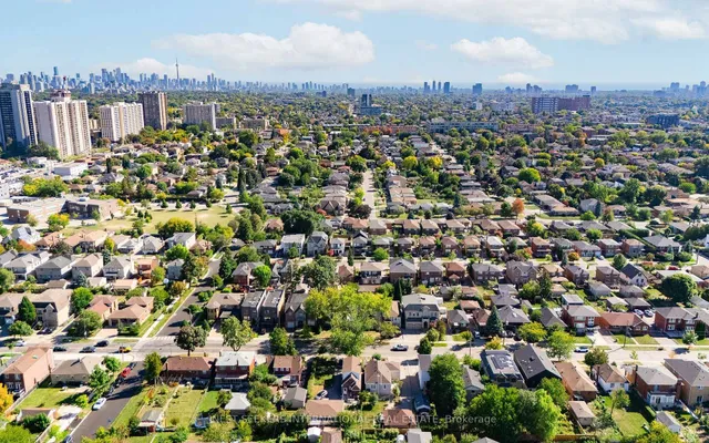 Additional image 17 of 907 Glencairn Ave