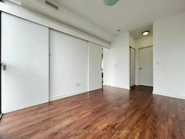 Additional image 11 of 110 Charles St Unit 1902