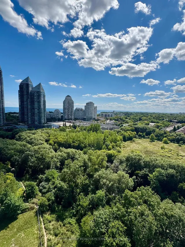 Additional image 18 of 88 Park Lawn Rd Unit 1807