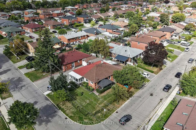 Additional image 44 of 49 Magellan Dr