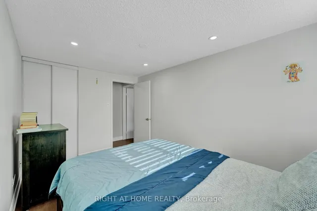 Additional image 31 of 105 Hupfield Tr