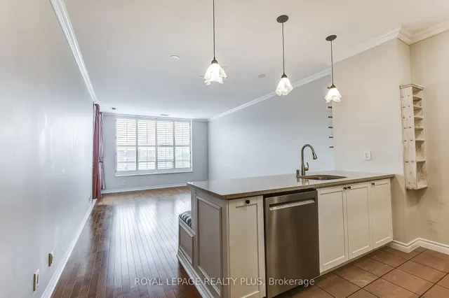 Additional image 8 of 980 Yonge St Unit 715