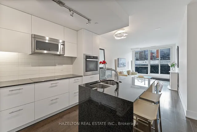 Additional image 2 of 170 Avenue Rd Unit 211