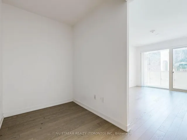 Additional image 14 of 15 Queens Quay East Quay Unit 2106