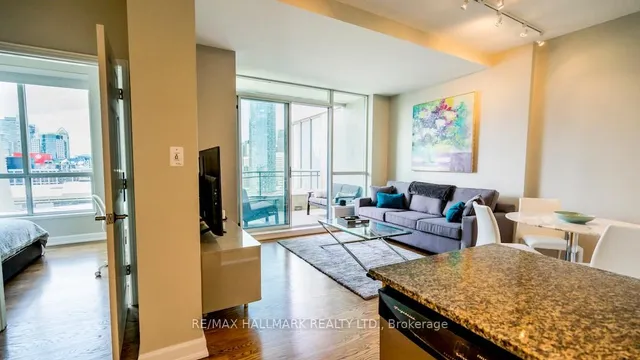 Additional image 9 of 230 Queens Quay Unit 2525