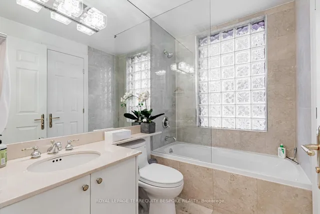 Additional image 16 of 8 Sultan St Unit 201