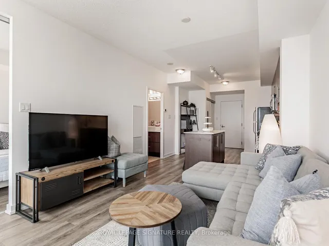 Additional image 8 of 1171 Queen St Unit 1208