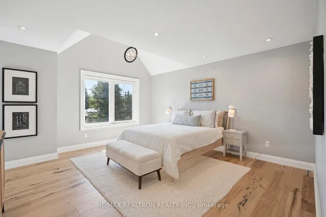 Additional image 31 of 28 Burwood Rd