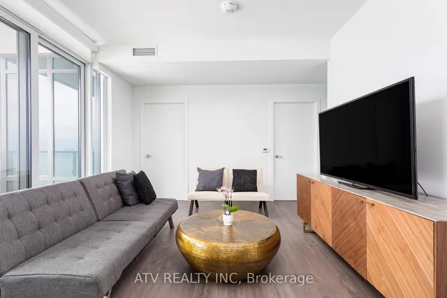 Additional image 7 of 1926 Lake Shore Blvd Unit 1810