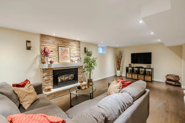 Additional image 37 of 6 Streatham Pl