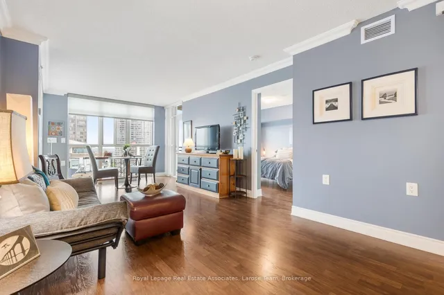Additional image 9 of 3 Marine Parade Dr Unit 1801