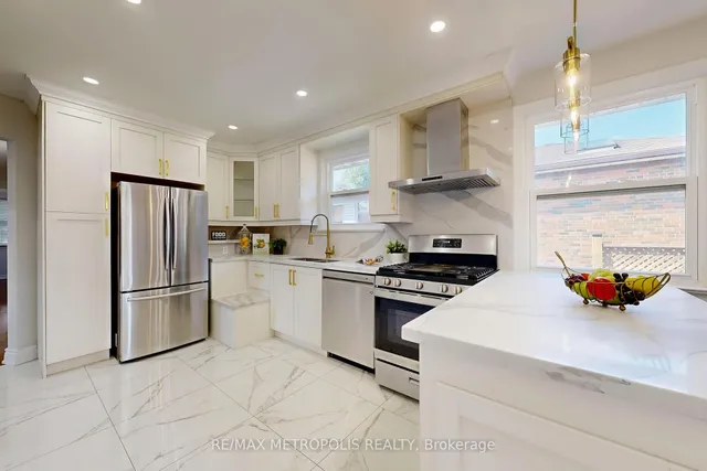 Additional image 15 of 162 Lord Roberts Dr