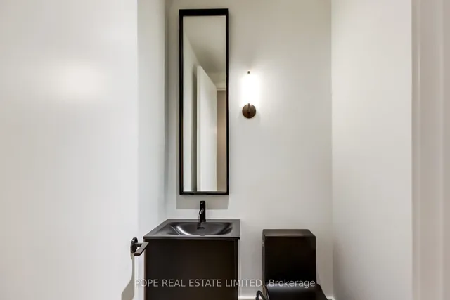 Additional image 22 of 781 King St Unit 211