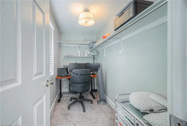 Additional image 32 of 220 Sienna Cres