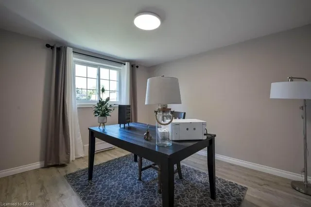 Additional image 31 of 107 Dinison Cres