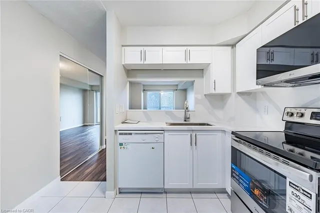 Additional image 9 of 4 Elsinore Path Unit 402