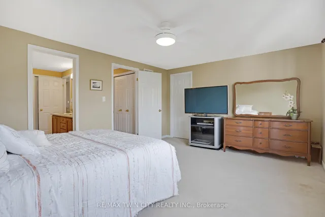 Additional image 31 of 67 Tottenham St