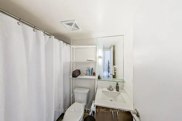 Additional image 6 of 320 Richmond St Unit LPH13