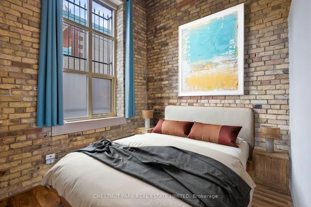 Additional image 9 of 736 Dundas St Unit 201
